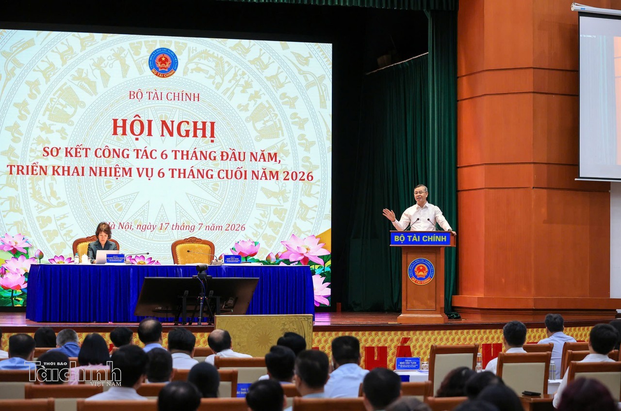 Ngành Tài chính thi đua thực hiện thắng lợi mục tiêu tăng trưởng bền vững “2 con số”