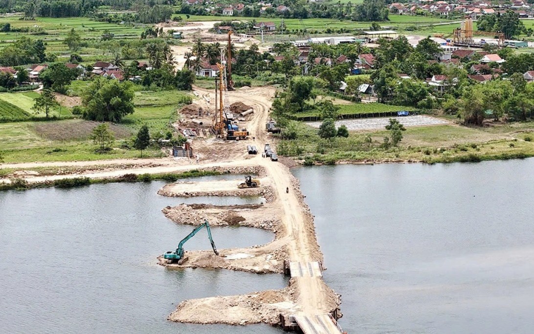 Đà Nẵng - Gia Lai, dẫn đầu thu ngân sách và giải ngân đầu tư công