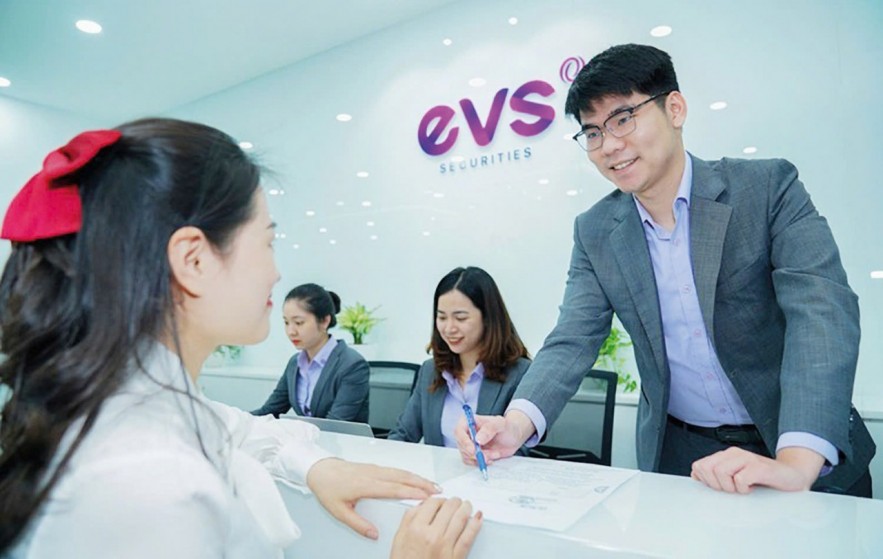 Tự doanh kéo giãn bức tranh lợi nhuận công ty chứng khoán Tự doanh kéo giãn bức tranh lợi nhuận công ty chứng khoán