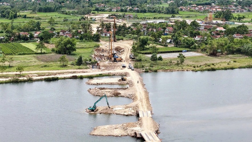 Đà Nẵng - Gia Lai, dẫn đầu thu ngân sách và giải ngân đầu tư công Đà Nẵng - Gia Lai, dẫn đầu thu ngân sách và giải ngân đầu tư công