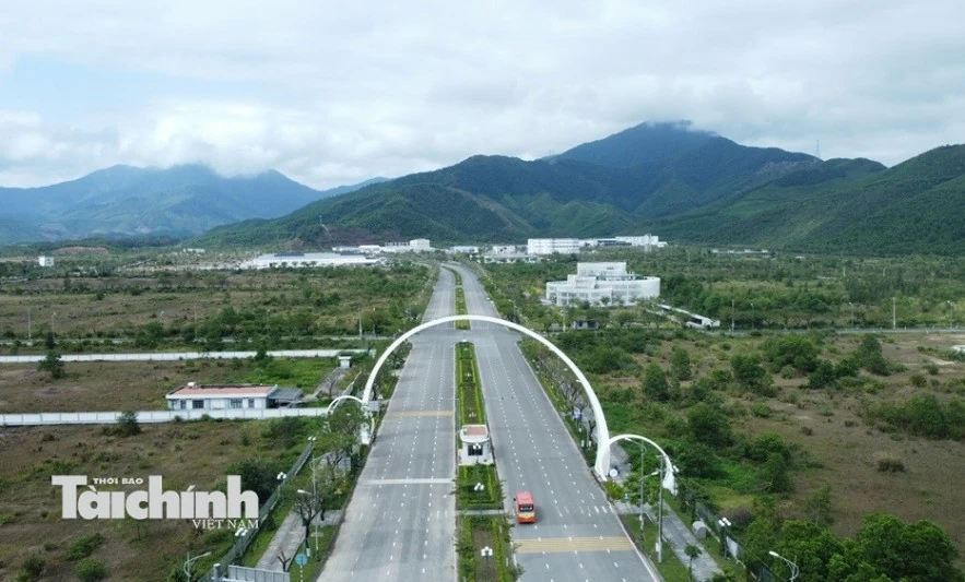 Mở không gian kinh tế tầm thấp: Đà Nẵng nhận vai trò kiến tạo
