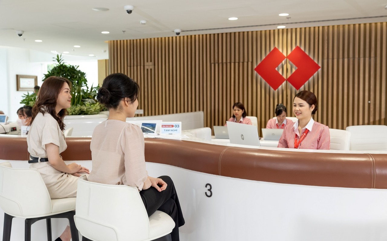 Lợi nhuận quý II của Techcombank chạm đỉnh mới từ động lực tăng trưởng đa chiều