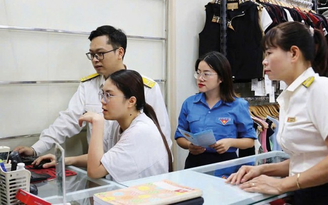 “Cầm tay chỉ việc” đưa chính sách thuế mới vào cuộc sống