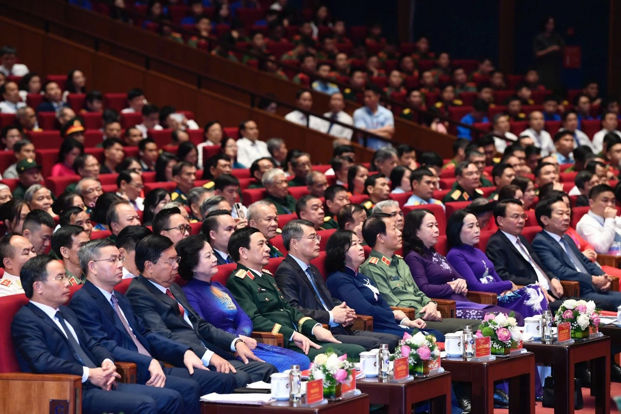 Thủ tướng Lê Minh Hưng dự Hội nghị Tri ân người có công với cách mạng toàn quốc năm 2026 Thủ tướng Lê Minh Hưng dự Hội nghị Tri ân người có công với cách mạng toàn quốc năm 2026