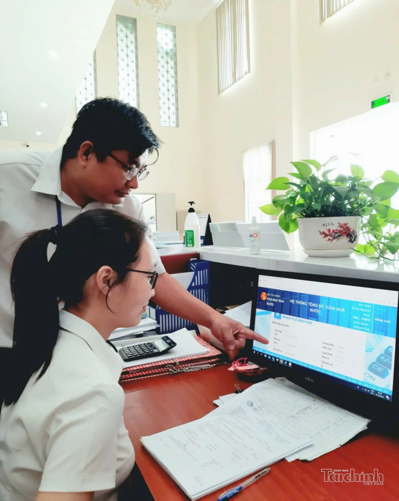 Kho bạc Nhà nước Khu vực XIV: Tăng tốc giải ngân nhưng không nới lỏng kiểm soát Kho bạc Nhà nước Khu vực XIV: Tăng tốc giải ngân nhưng không nới lỏng kiểm soát