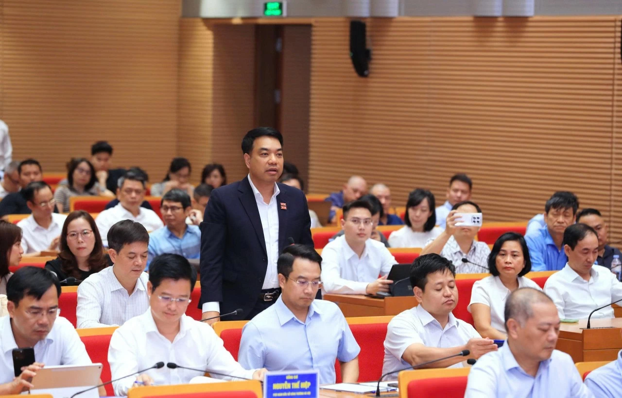 Gỡ điểm nghẽn vốn, logistics và thể chế để tạo động lực mới cho xuất khẩu Hà Nội