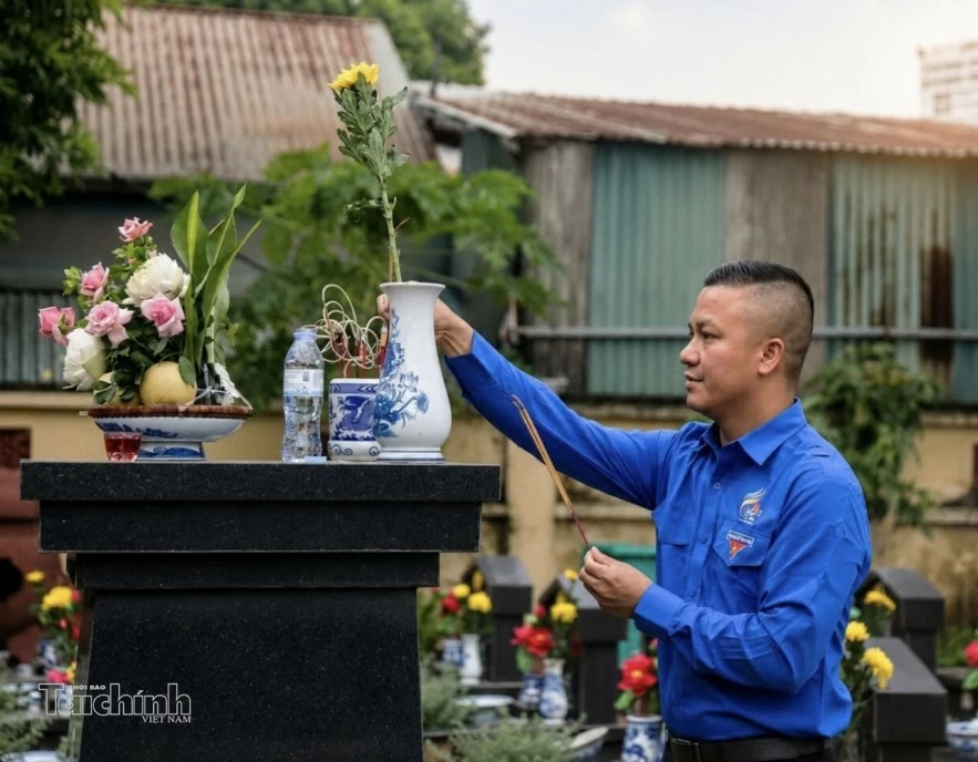 Tuổi trẻ Bộ Tài chính thắp sáng ngọn lửa tri ân các Anh hùng Liệt sĩ