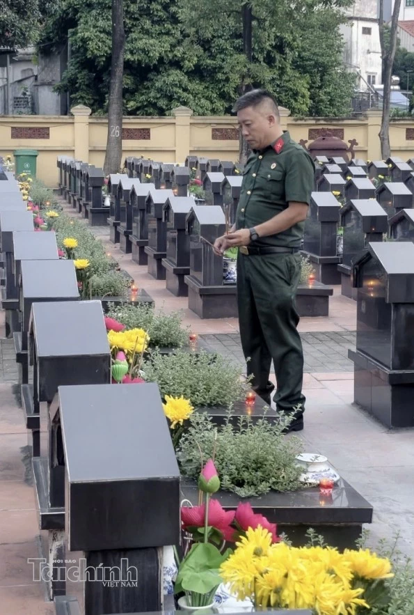 Tuổi trẻ Bộ Tài chính thắp sáng ngọn lửa tri ân các Anh hùng Liệt sĩ