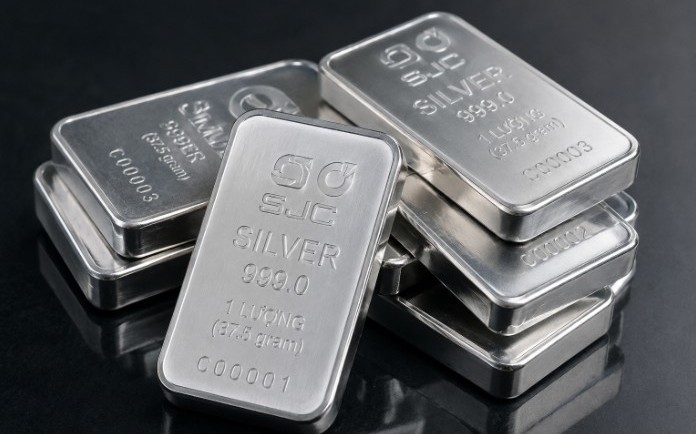 Ngày 24/7: Giá bạc trong nước và thế giới biến động trái chiều