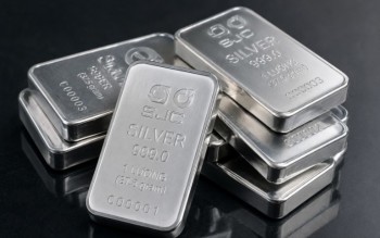 Ngày 24/7: Giá bạc trong nước và thế giới biến động trái chiều