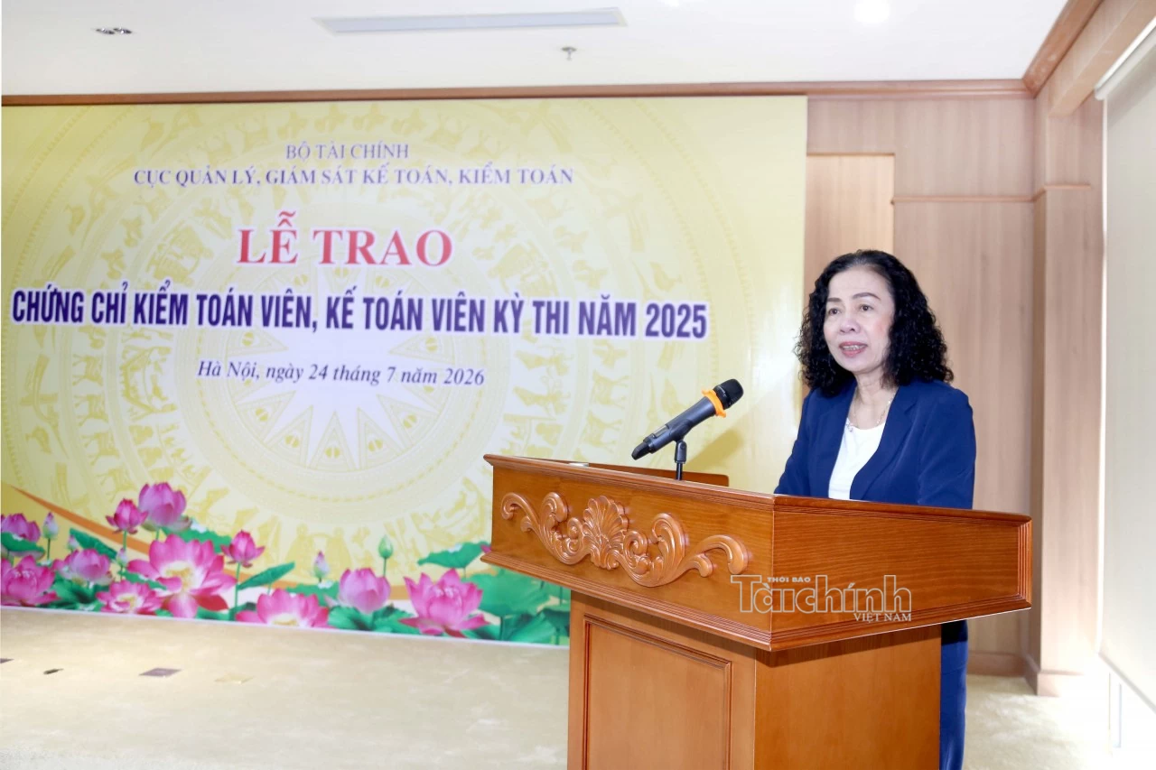 Bộ Tài chính tổ chức trao Chứng chỉ kiểm toán viên, kế toán viên kỳ thi năm 2025