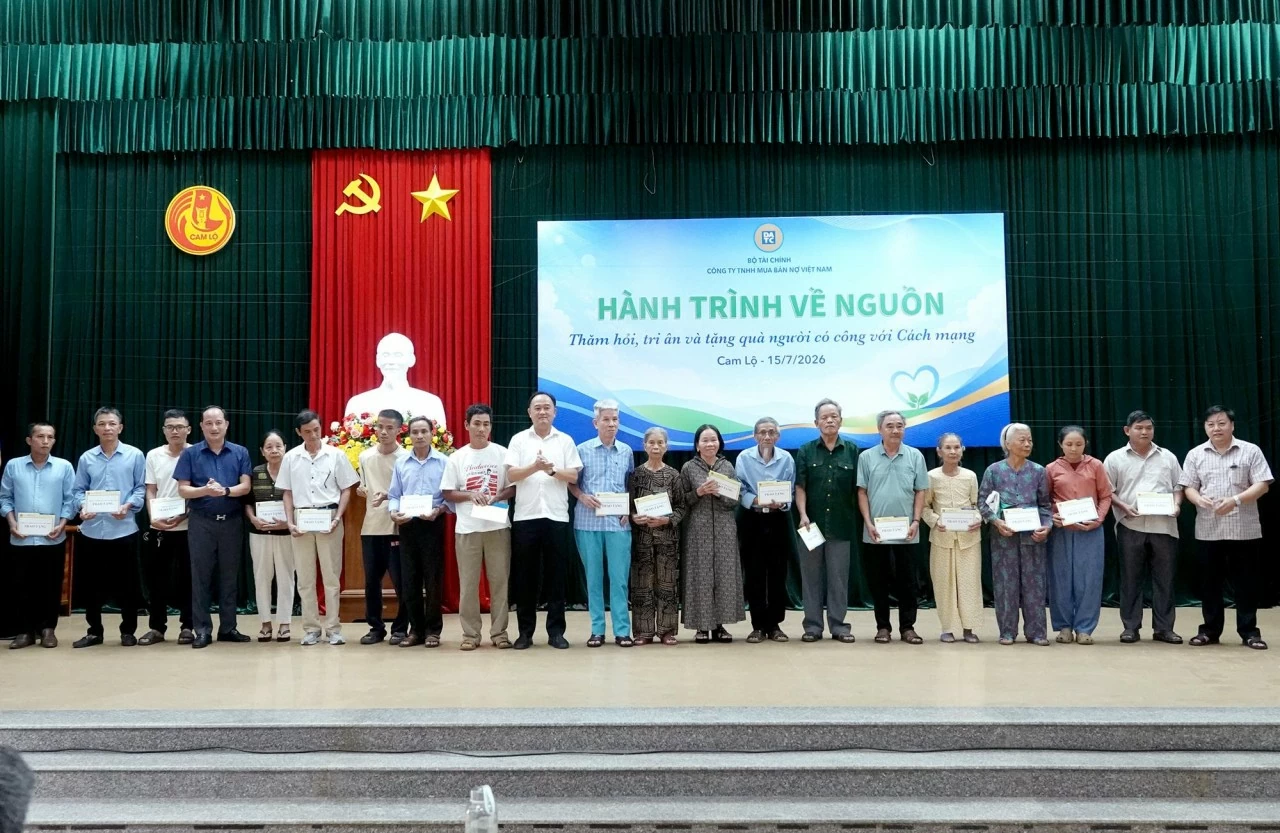 DATC tổ chức Hành trình về nguồn nhân kỷ niệm 79 năm Ngày Thương binh - Liệt sĩ DATC tổ chức Hành trình về nguồn nhân kỷ niệm 79 năm Ngày Thương binh - Liệt sĩ