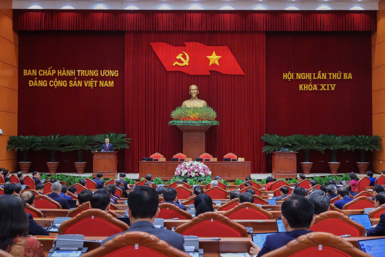 Thông báo Hội nghị lần thứ ba, Ban Chấp hành Trung ương Đảng khóa XIV