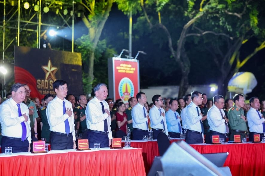 TRỰC TIẾP: Cầu truyền hình ‘Đi tìm đồng đội - Sao sáng dẫn đường’