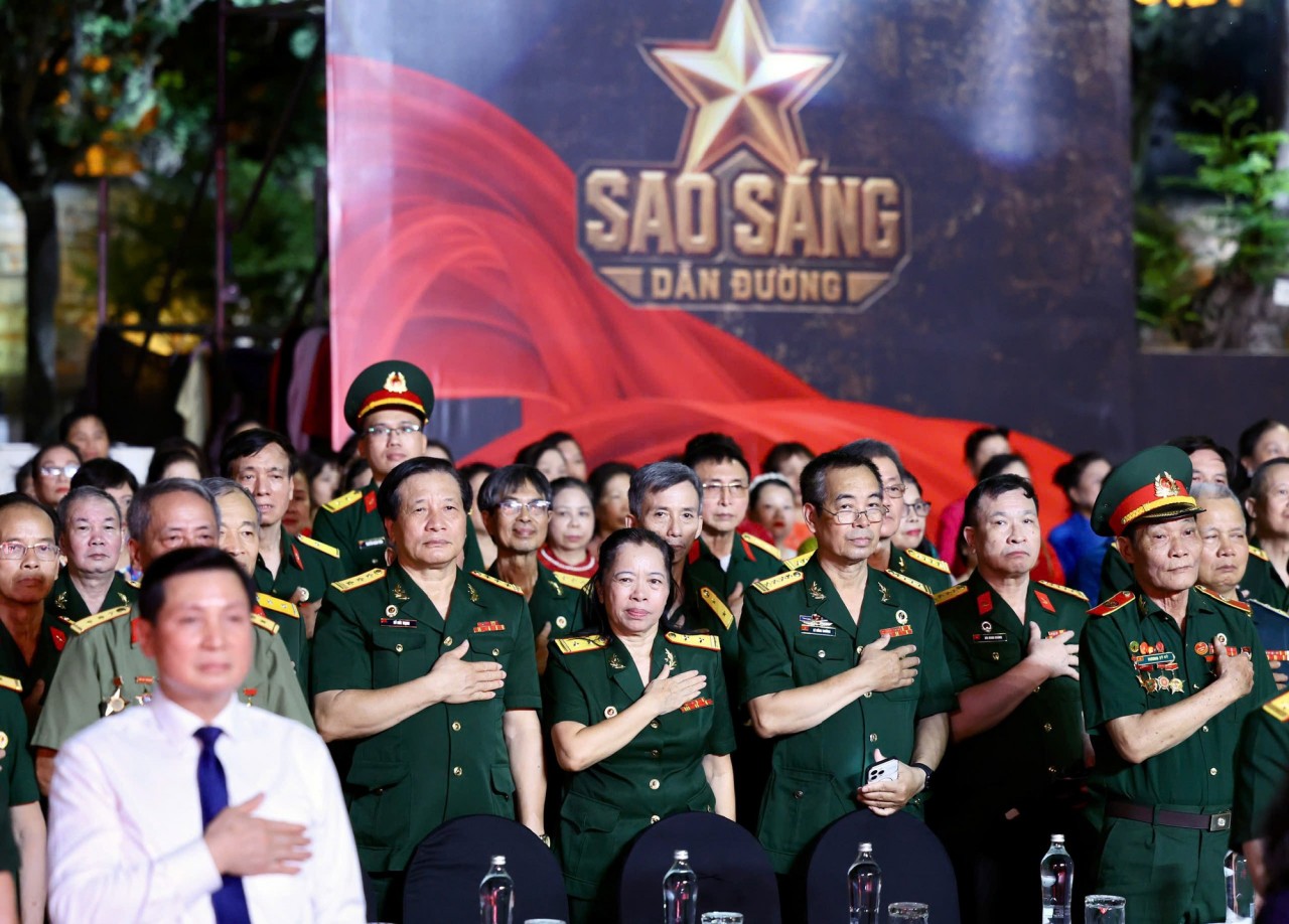 TRỰC TIẾP: Cầu truyền hình ‘Đi tìm đồng đội - Sao sáng dẫn đường’