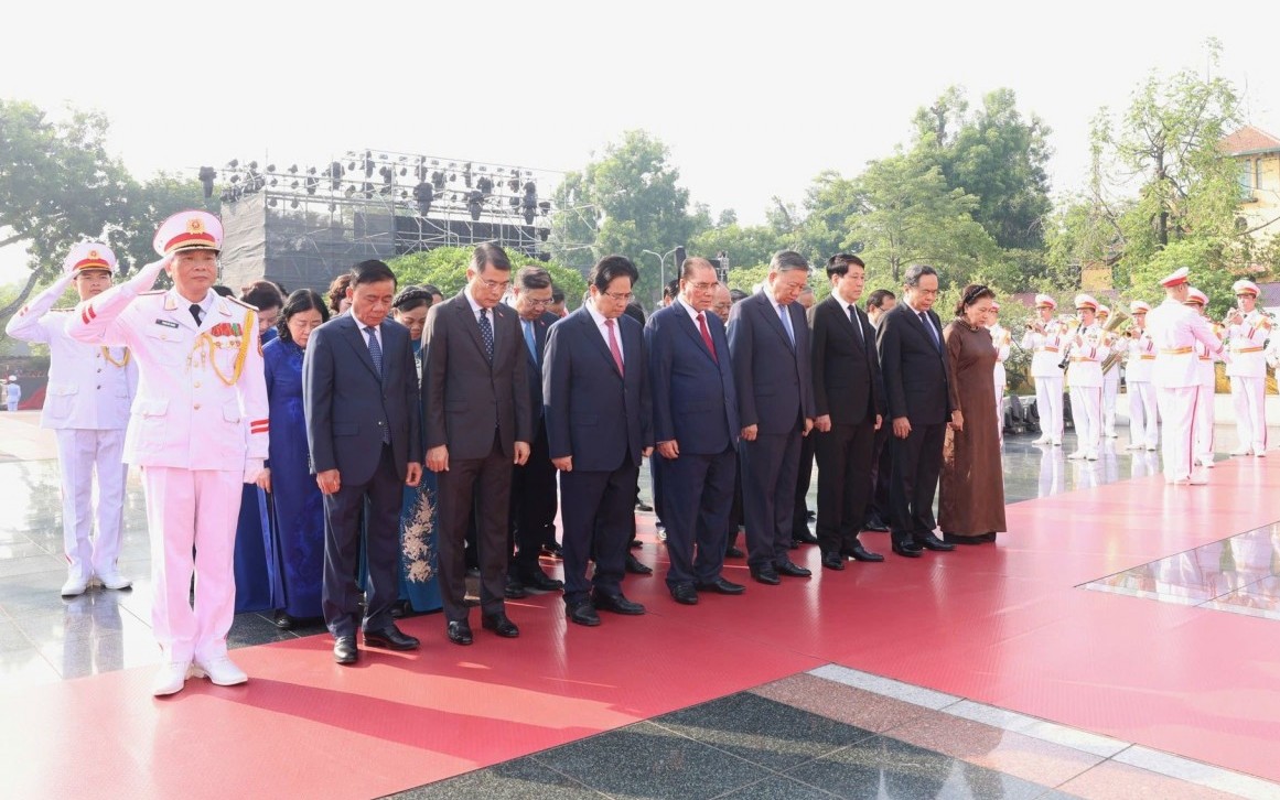 79 năm Ngày Thương binh - Liệt sĩ: Lãnh đạo Đảng, Nhà nước tưởng niệm các Anh hùng liệt sĩ và viếng Chủ tịch Hồ Chí Minh