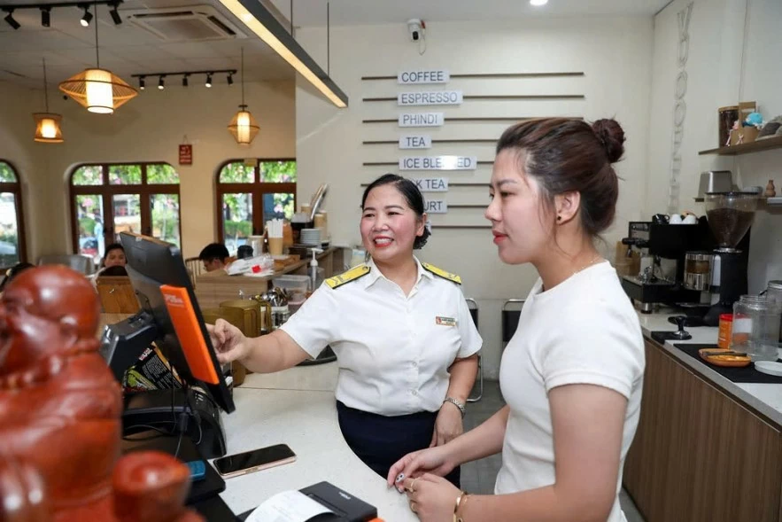 Đồng hành cùng hộ kinh doanh: Ngành Thuế nói là làm