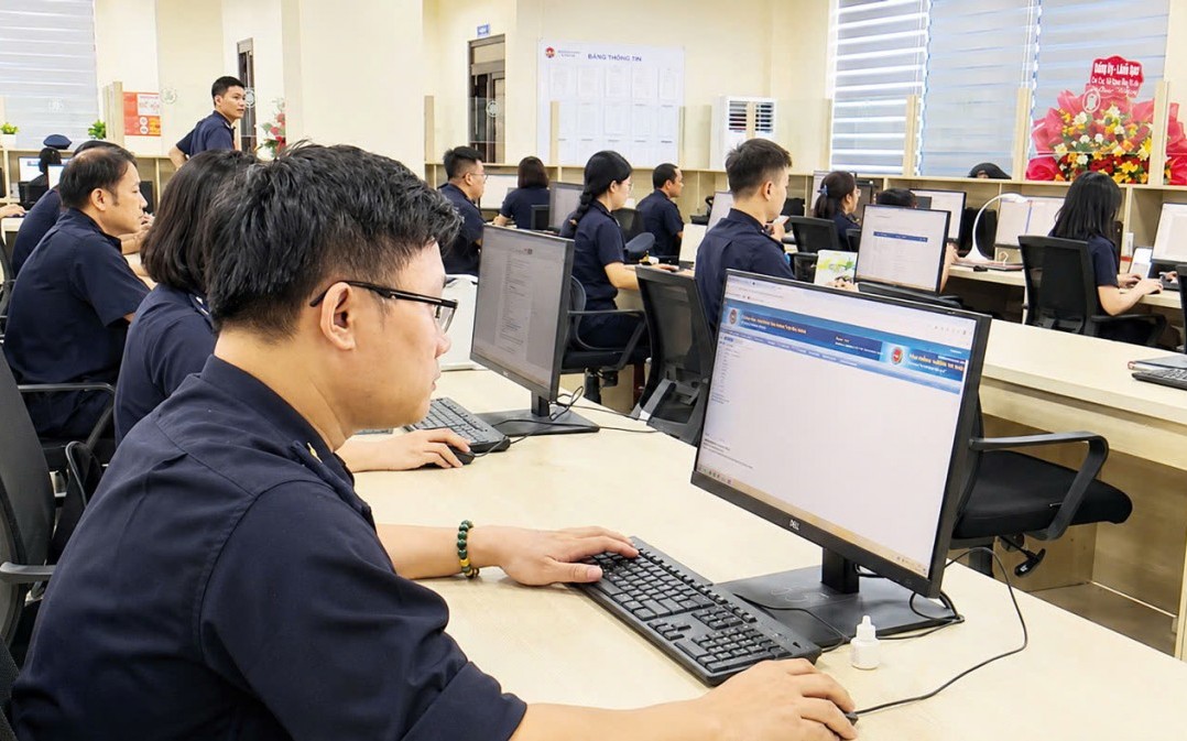 "Chạy đà" mở rộng mô hình thông quan tập trung