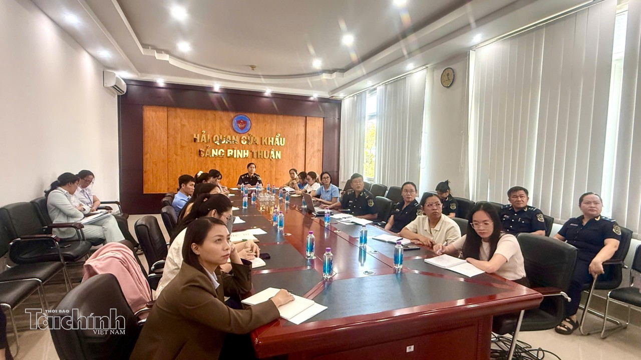 Hải quan cửa khẩu cảng Bình Thuận hoàn thành hơn 73% dự toán thu ngân sách năm 2026 Hải quan cửa khẩu cảng Bình Thuận hoàn thành hơn 73% dự toán thu ngân sách năm 2026