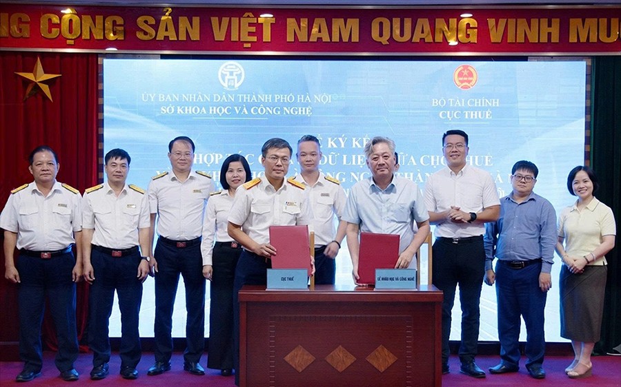 Cục Thuế phối hợp hỗ trợ hộ kinh doanh kê khai thuế trên ứng dụng iHanoi