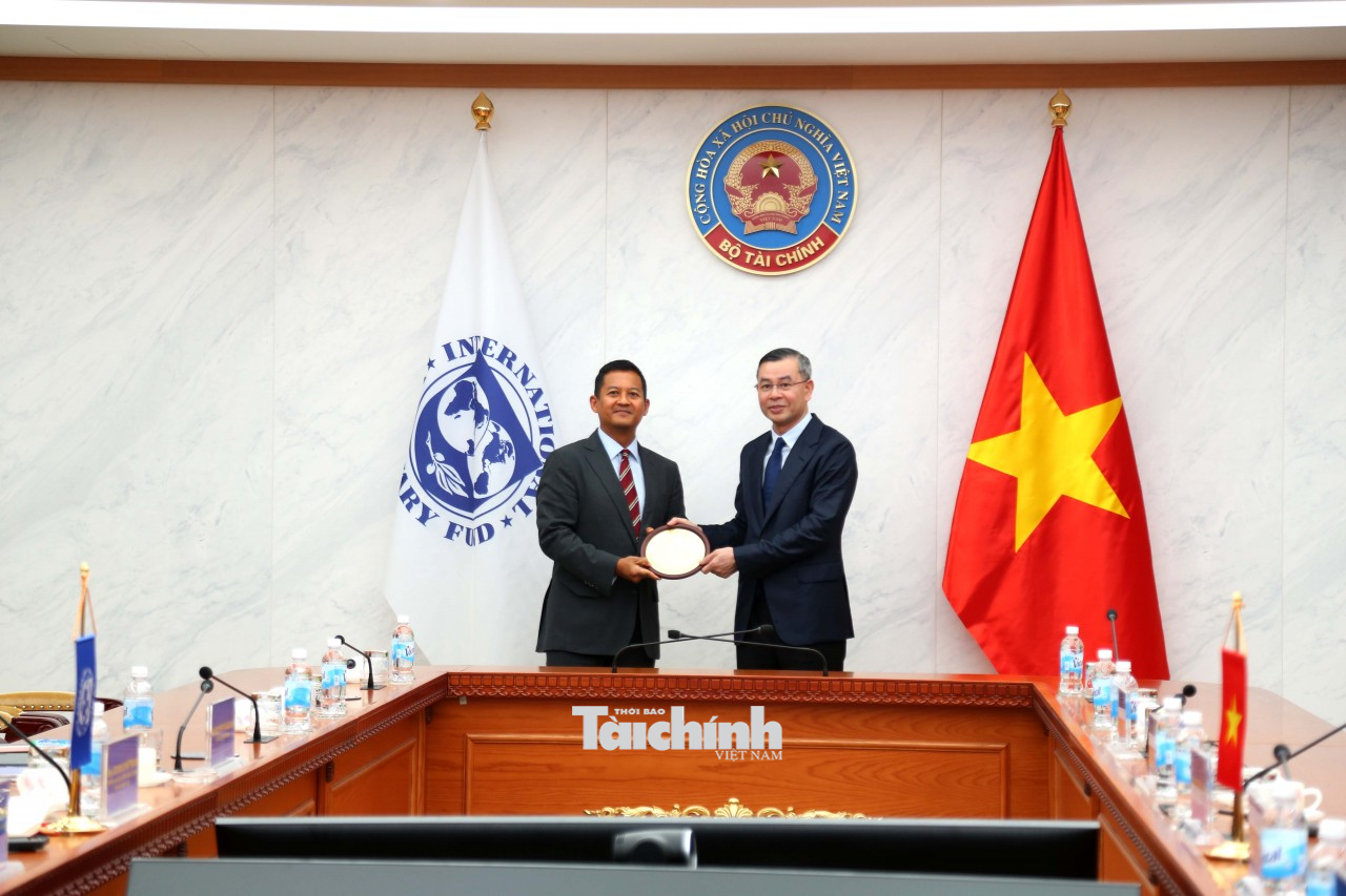 Bộ trưởng Ngô Văn Tuấn tiếp Trưởng Đại diện đương nhiệm và kế nhiệm của IMF: Cam kết hợp tác, kiên định mục tiêu tăng trưởng bền vững