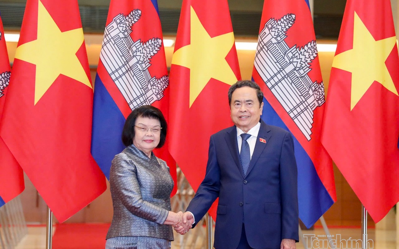 Chủ tịch Quốc hội Trần Thanh Mẫn chủ trì Lễ đón và Hội đàm với Chủ tịch Quốc hội Campuchia Samdech Khuon Sudary