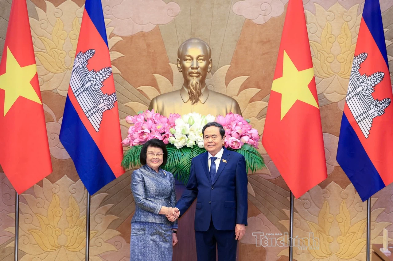 Chủ tịch Quốc hội Trần Thanh Mẫn chủ trì Lễ đón và Hội đàm với Chủ tịch Quốc hội Campuchia Samdech Khuon Sudary