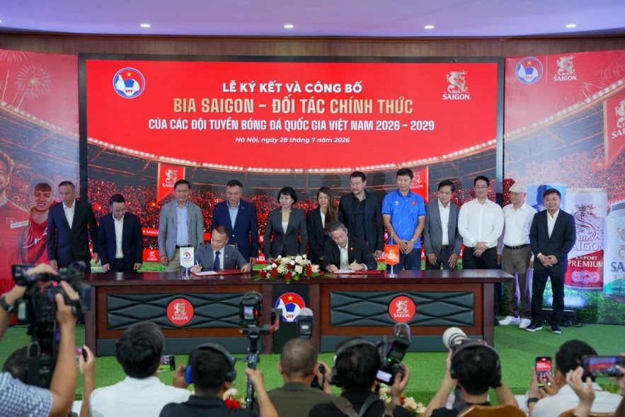 SABECO và VFF gia hạn hợp tác chiến lược, tiếp sức cho bóng đá Việt Nam giai đoạn 2026 - 2029
