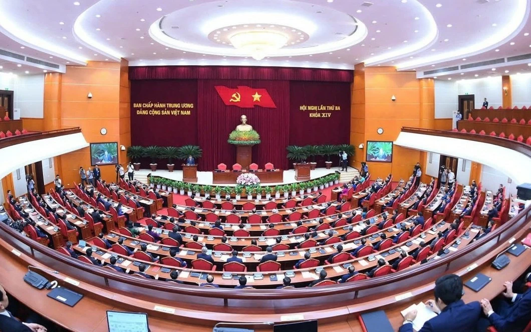 bo chinh tri ban bi thu to chuc hoi nghi toan quoc nghien cuu hoc tap quan triet va trien khai thuc hien mot so nghi quyet chi thi
