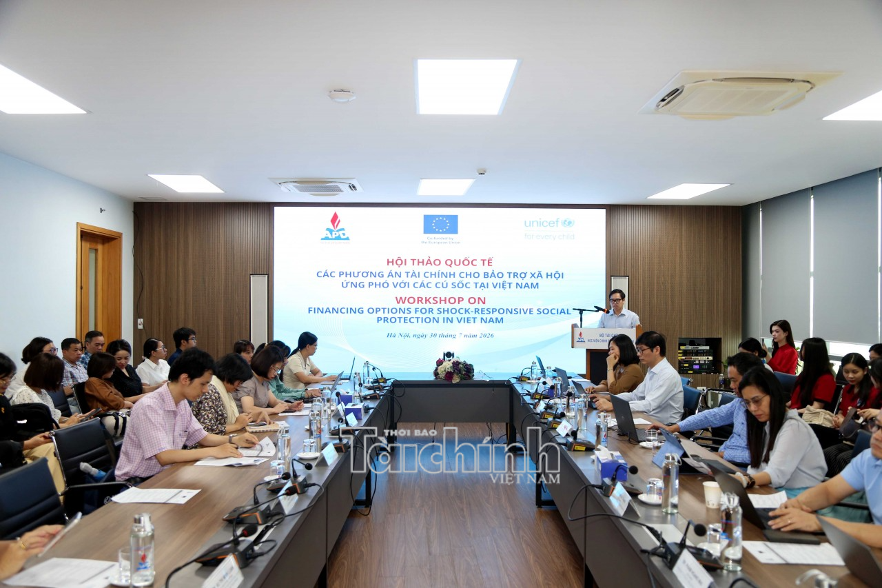 Tìm giải pháp tài chính cho bảo trợ xã hội ứng phó với cú sốc tại Việt Nam Tìm giải pháp tài chính cho bảo trợ xã hội ứng phó với cú sốc tại Việt Nam