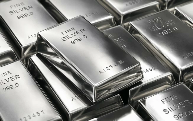 Ngày 31/7: Giá bạc trong nước và thế giới diễn biến trái chiều