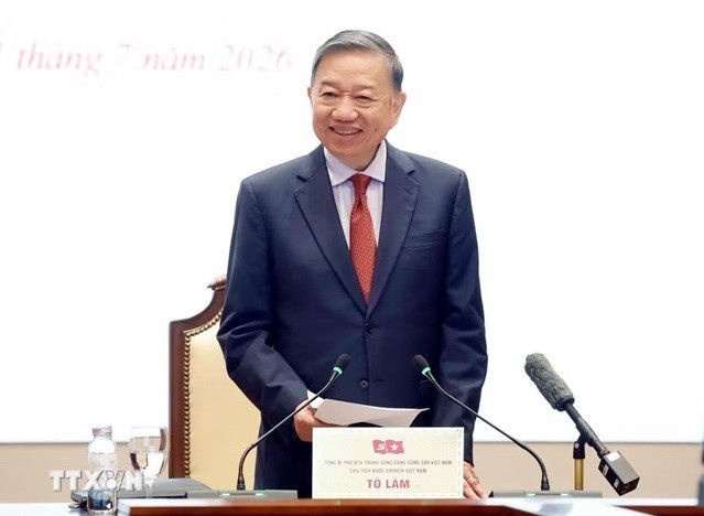 Xác định ngoại giao phục vụ phát triển là trung tâm