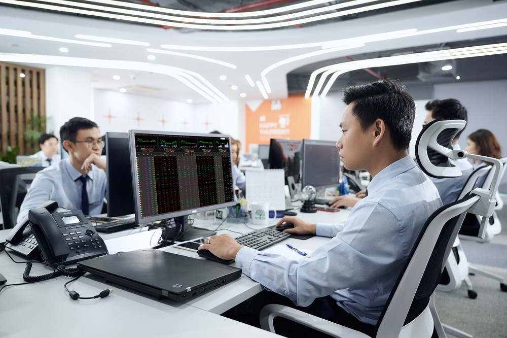Định giá hấp dẫn mở ra kỳ vọng hồi phục cho VN-Index trong tháng 8 Định giá hấp dẫn mở ra kỳ vọng hồi phục cho VN-Index trong tháng 8