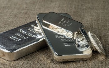 Ngày 5/8: Giá bạc trong nước và thế giới đồng loạt tăng