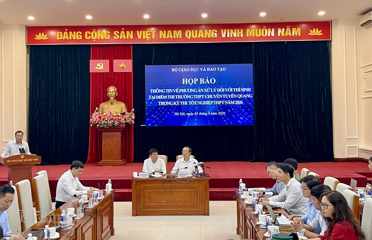Hủy kết quả thi tại điểm thi chuyên Tuyên Quang, tổ chức thi lại ngày 14 - 15/8 Hủy kết quả thi tại điểm thi chuyên Tuyên Quang, tổ chức thi lại ngày 14 - 15/8