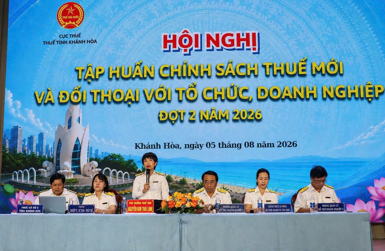 Thuế tỉnh Khánh Hòa đối thoại cởi mở giúp doanh nghiệp nắm bắt dòng chảy chính sách Thuế tỉnh Khánh Hòa đối thoại cởi mở, giúp doanh nghiệp nắm bắt dòng chảy chính sách