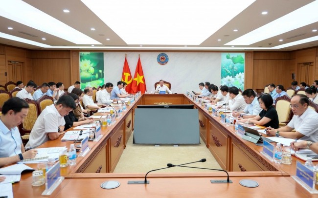 Bộ Tài chính tổ chức Hội nghị giao ban công tác tháng 7, triển khai nhiệm vụ tháng 8