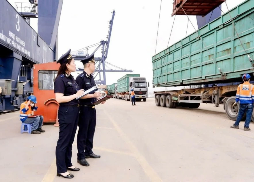 Tăng tốc cải cách, hải quan tạo đà cho xuất nhập khẩu bứt phá