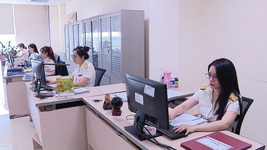 Thuế TP. Hải Phòng thu ngân sách 7 tháng được hơn 68.000 tỷ đồng Thuế TP. Hải Phòng thu ngân sách đạt hơn 68.000 tỷ đồng trong 7 tháng