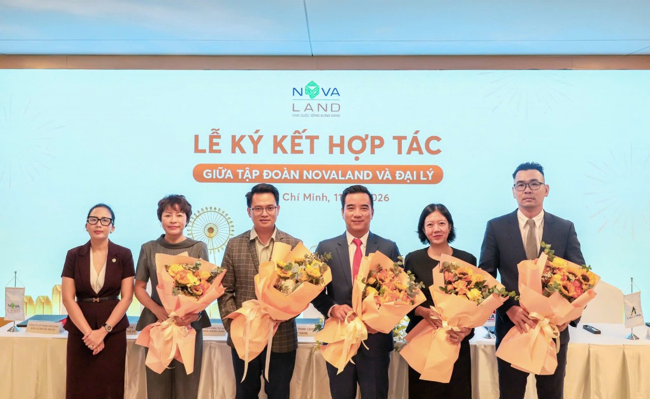 Ký kết hợp tác với gần 50 đại lý, Novaland từng bước phục hồi hoạt động kinh doanh Ký kết hợp tác với gần 50 đại lý, Novaland từng bước phục hồi hoạt động kinh doanh