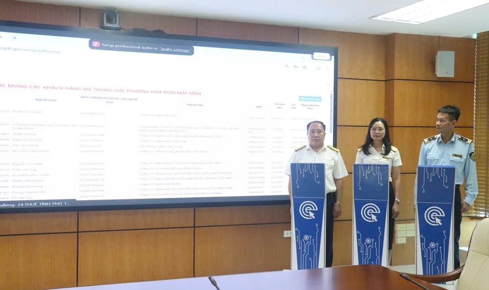Thuế tỉnh Phú Thọ tiếp tục tìm ra 36 chủ nhân hóa đơn may mắn