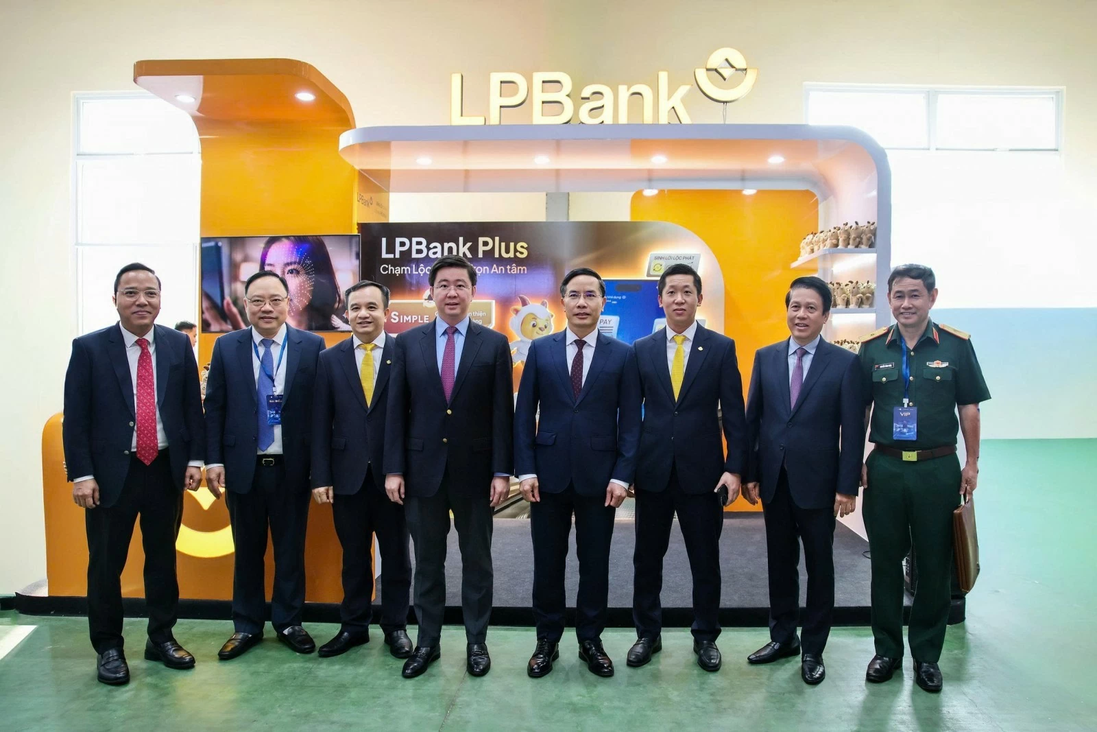 Từ LPBank Plus đến Lộc Phát Shop: LPBank giới thiệu các giải pháp số tại sự kiện Chuyển đổi số ngành Ngân hàng Từ LPBank Plus đến Lộc Phát Shop: LPBank giới thiệu các giải pháp số tại sự kiện Chuyển đổi số ngành Ngân hàng