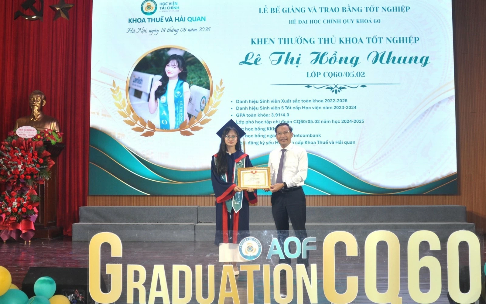 Học viện Tài chính: 364 sinh viên Khoa Thuế và Hải quan khóa 60 tốt nghiệp loại Khá trở lên Học viện Tài chính: Trao bằng tốt nghiệp cho sinh viên Khoa Thuế và Hải quan khóa 60