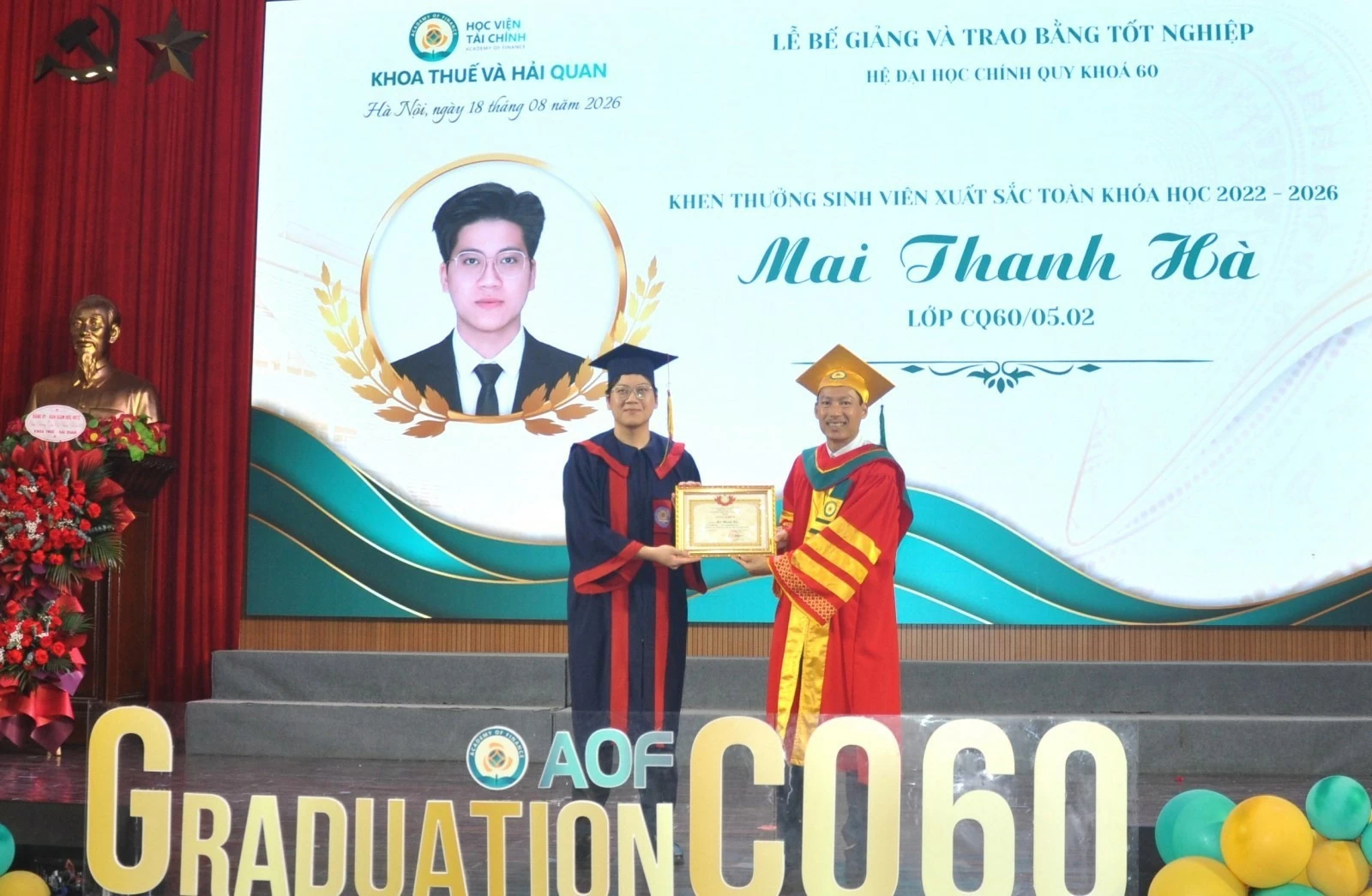 Học viện Tài chính: 364 sinh viên Khoa Thuế và Hải quan khóa 60 tốt nghiệp loại Khá trở lên Học viện Tài chính: Trao bằng tốt nghiệp cho sinh viên Khoa Thuế và Hải quan khóa 60