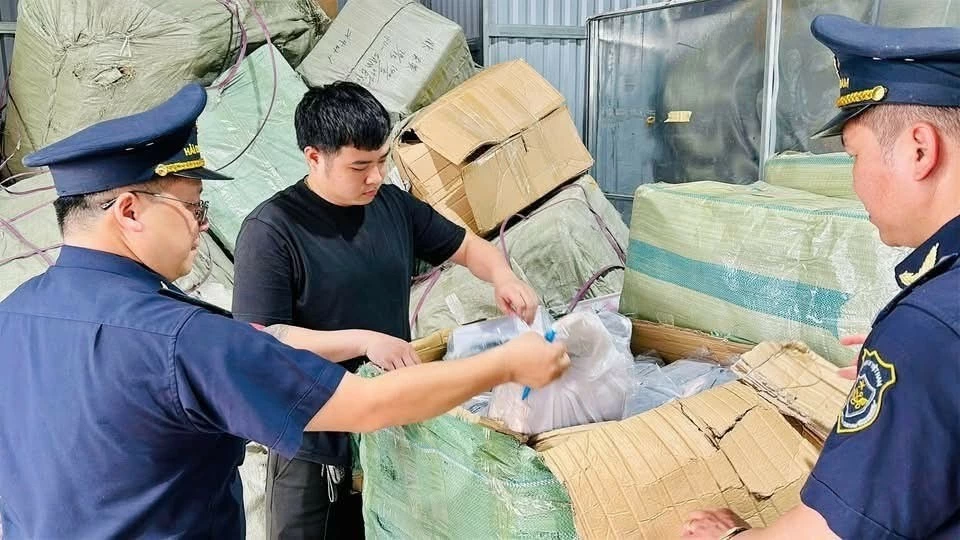 Hải quan hướng dẫn xử lý hàng nhập khẩu có ký hiệu ® chưa được bảo hộ tại Việt Nam
