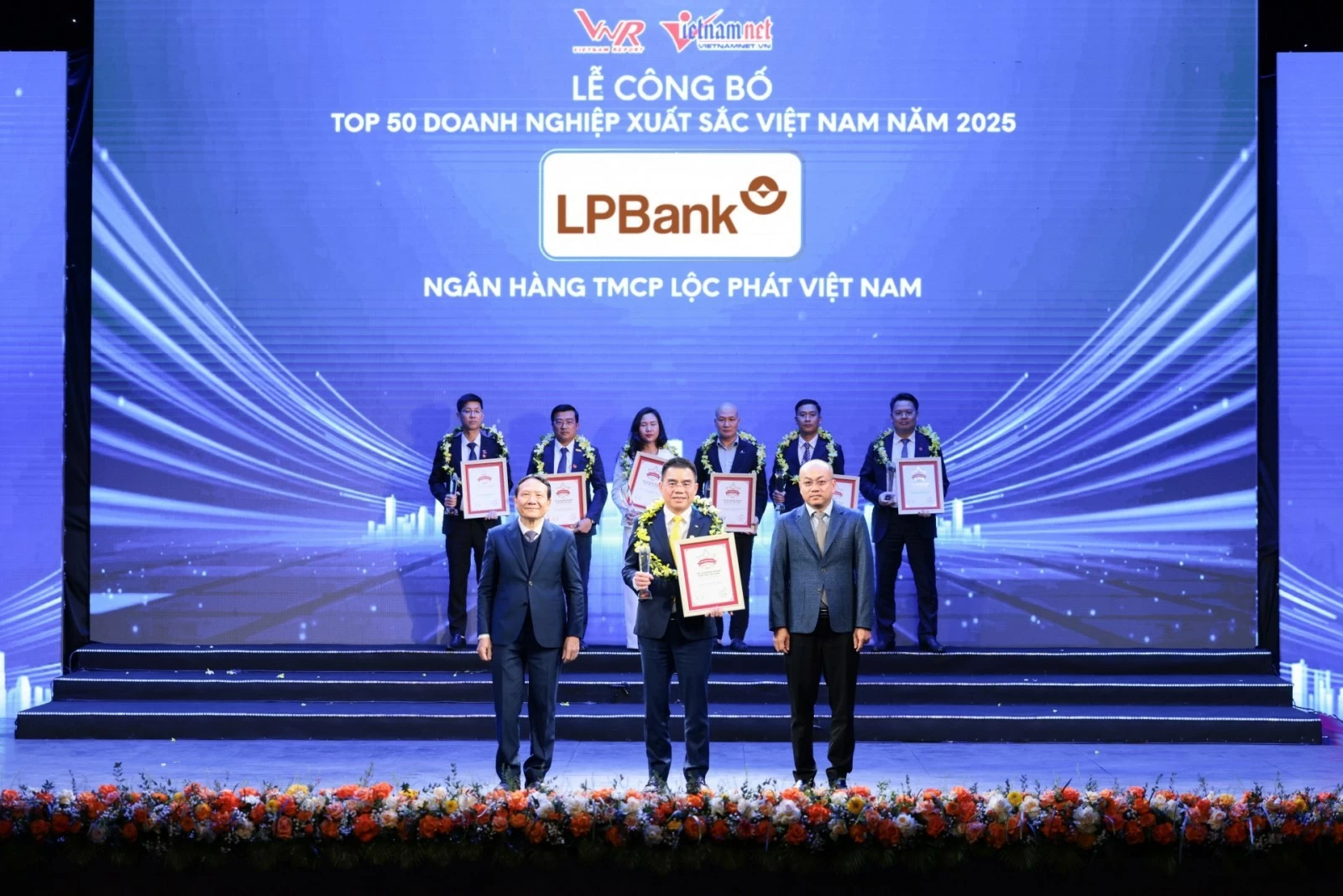 LPBank lọt Top 6 ngân hàng tư nhân nộp ngân sách lớn nhất Việt Nam LPBank lọt Top 6 ngân hàng tư nhân nộp ngân sách lớn nhất Việt Nam