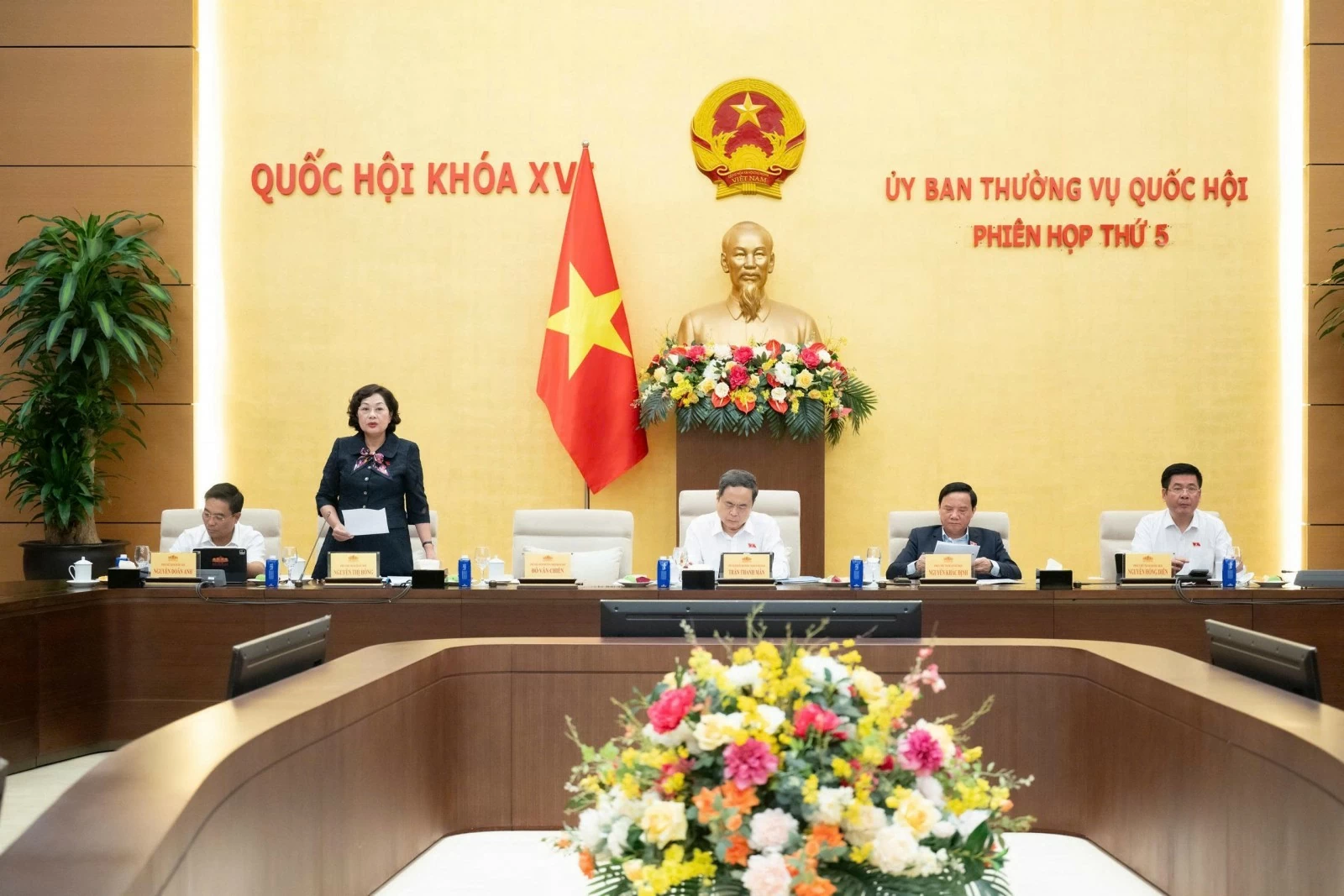Sắp trình Quốc hội giảm 30% thuế cho cá nhân và doanh nghiệp doanh thu dưới 10 tỷ đồng