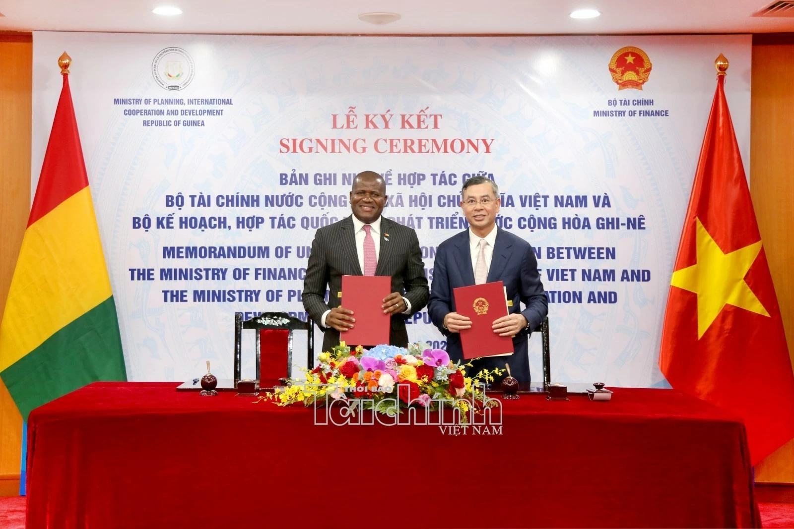 Bộ Tài chính Việt Nam và Bộ Kế hoạch, Hợp tác quốc tế phát triển Ghi-nê ký biên bản ghi nhớ