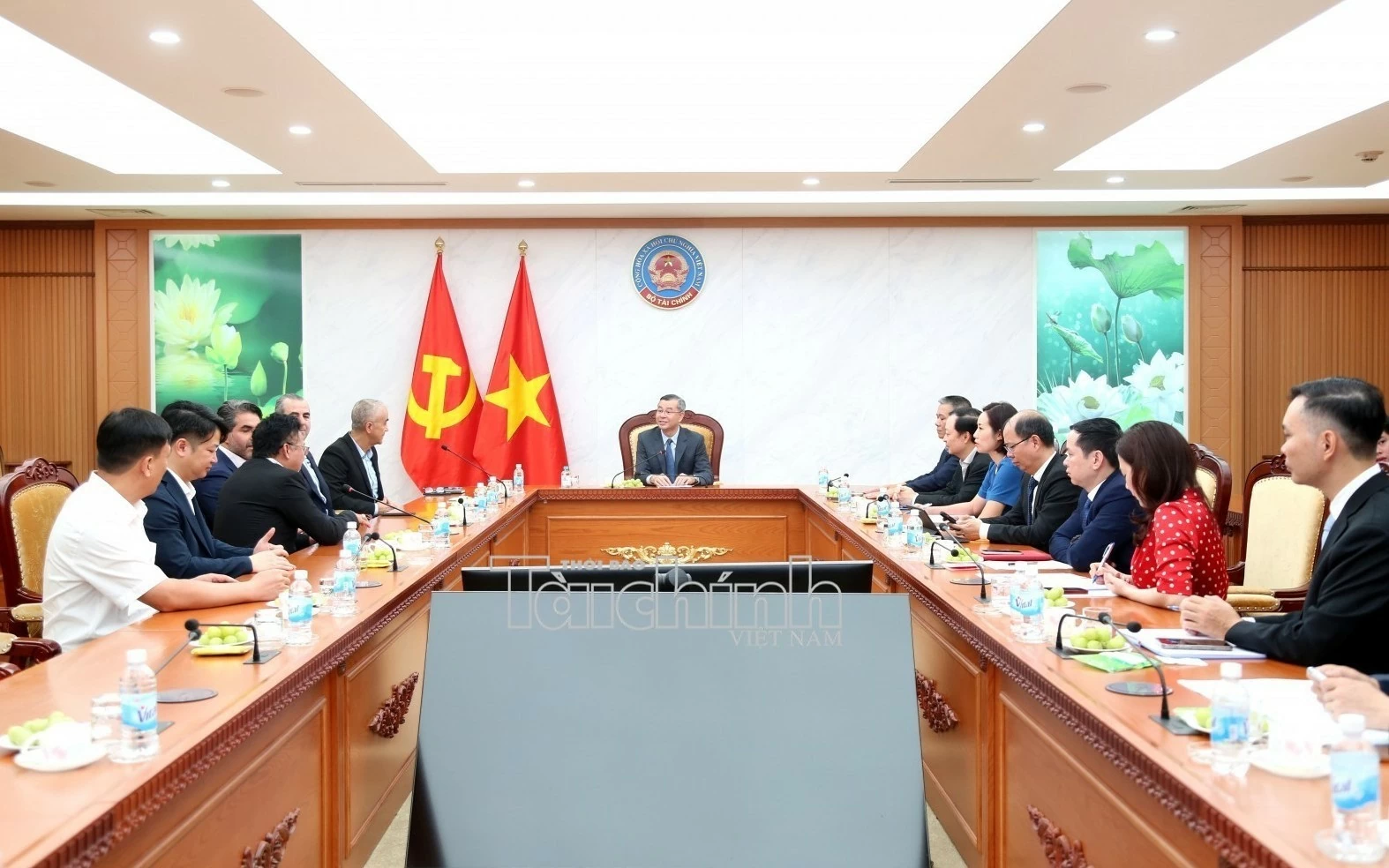 thuc day hop tac dau tu va tai chinh giua viet nam va israel