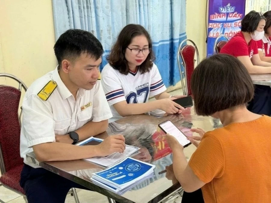Thuế tỉnh Sơn La chuyển đổi số, tạo thuận lợi cho người nộp thuế Thuế tỉnh Sơn La chuyển đổi số, tạo thuận lợi cho người nộp thuế